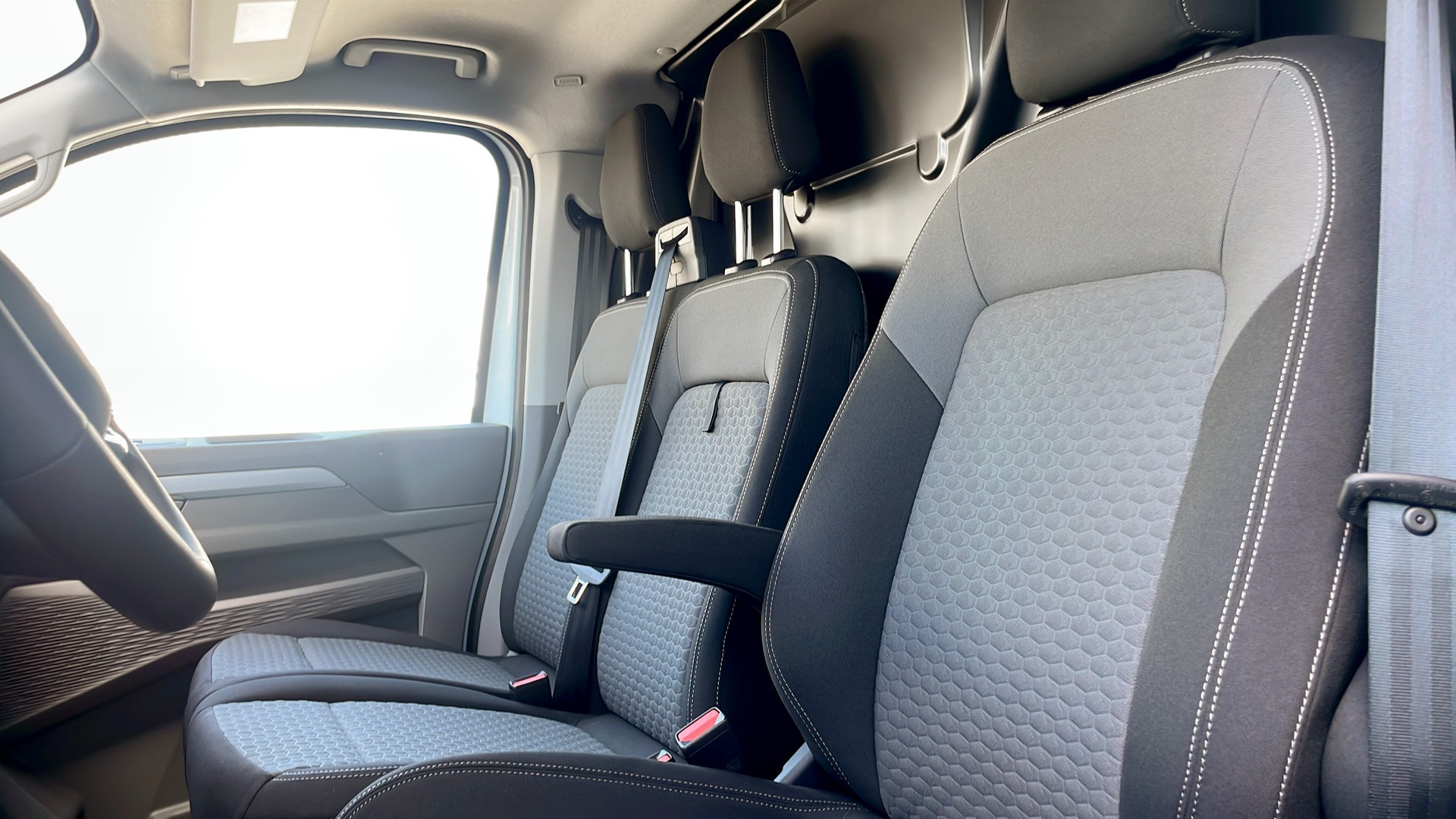 Volkswagen T7 Transporter TBN00J