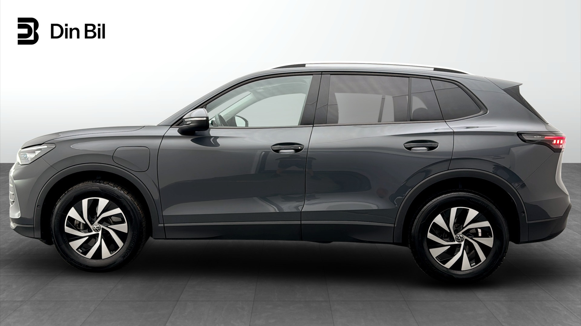 Volkswagen Tiguan TCF52P