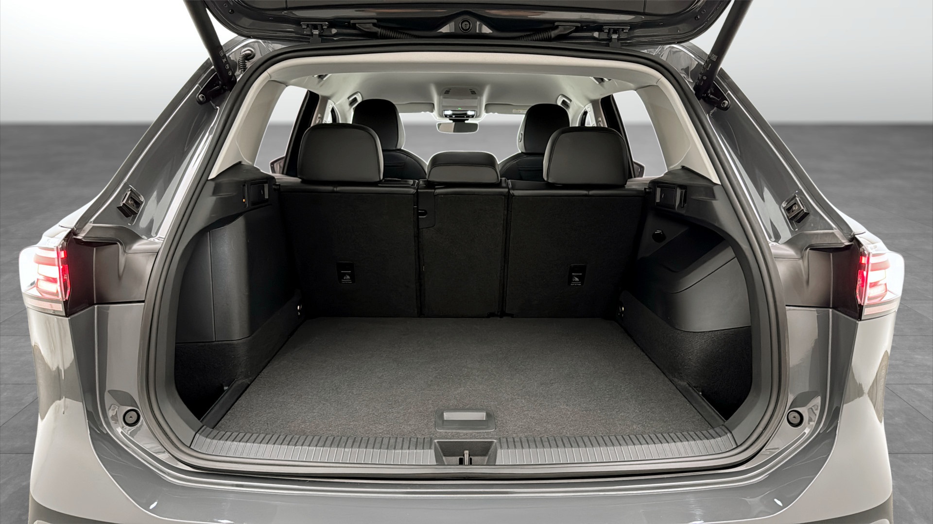 Volkswagen Tiguan TCF52P