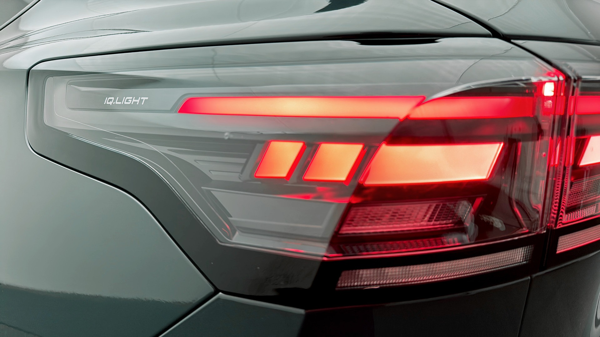 Volkswagen Tiguan TCF52P