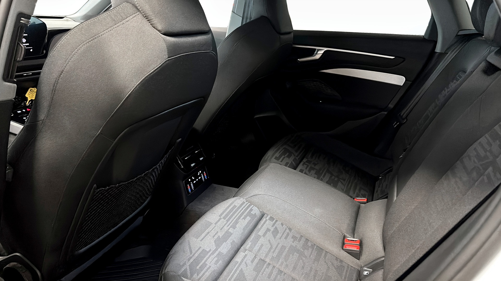 Audi A6 Avant TCG17C