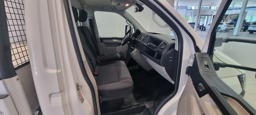 Volkswagen T6 Transporter TCJ650