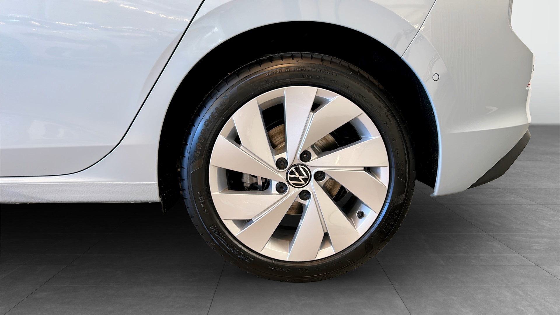 Volkswagen Golf TCP12G