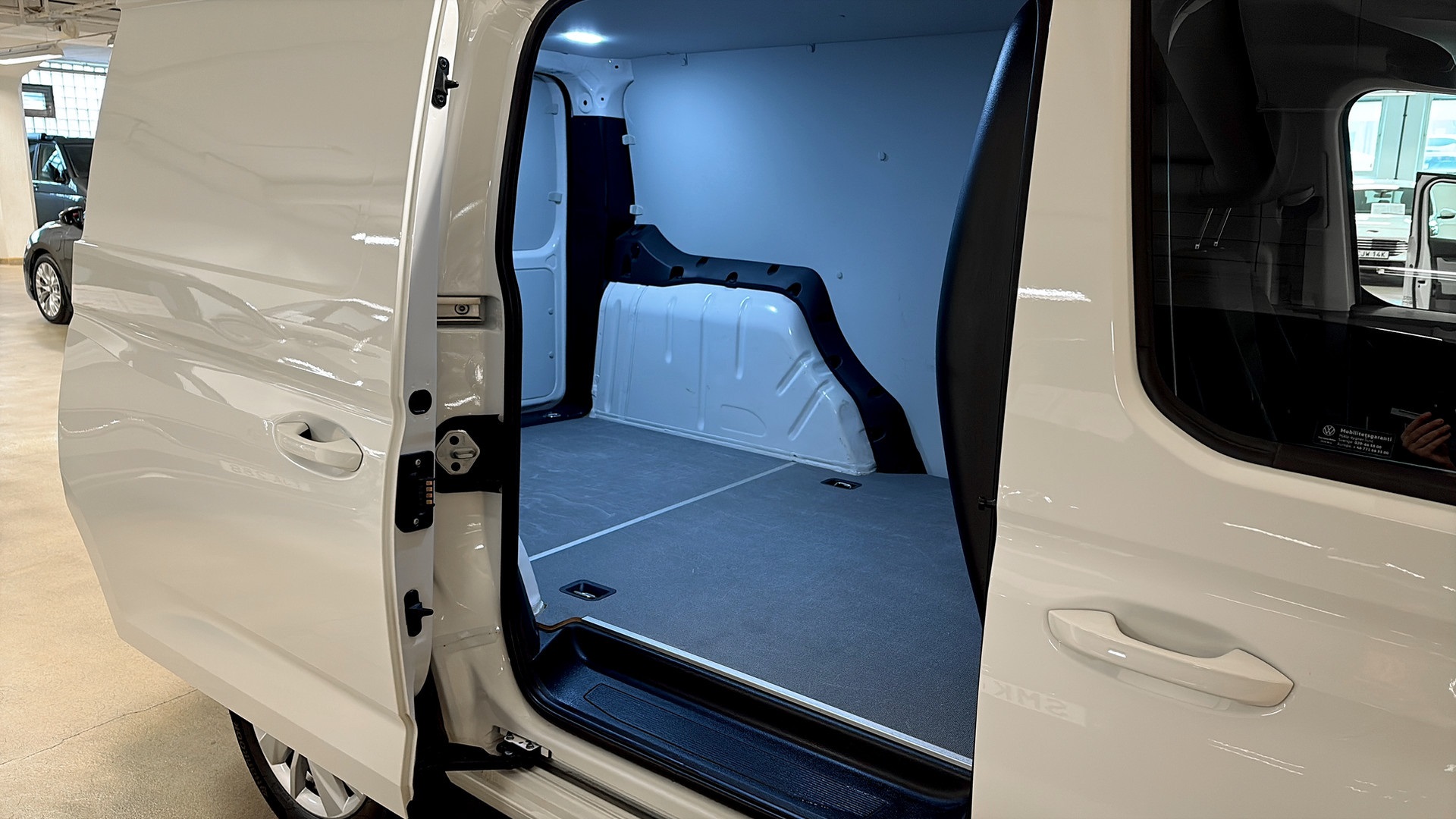 Volkswagen Caddy Cargo TDJ52G
