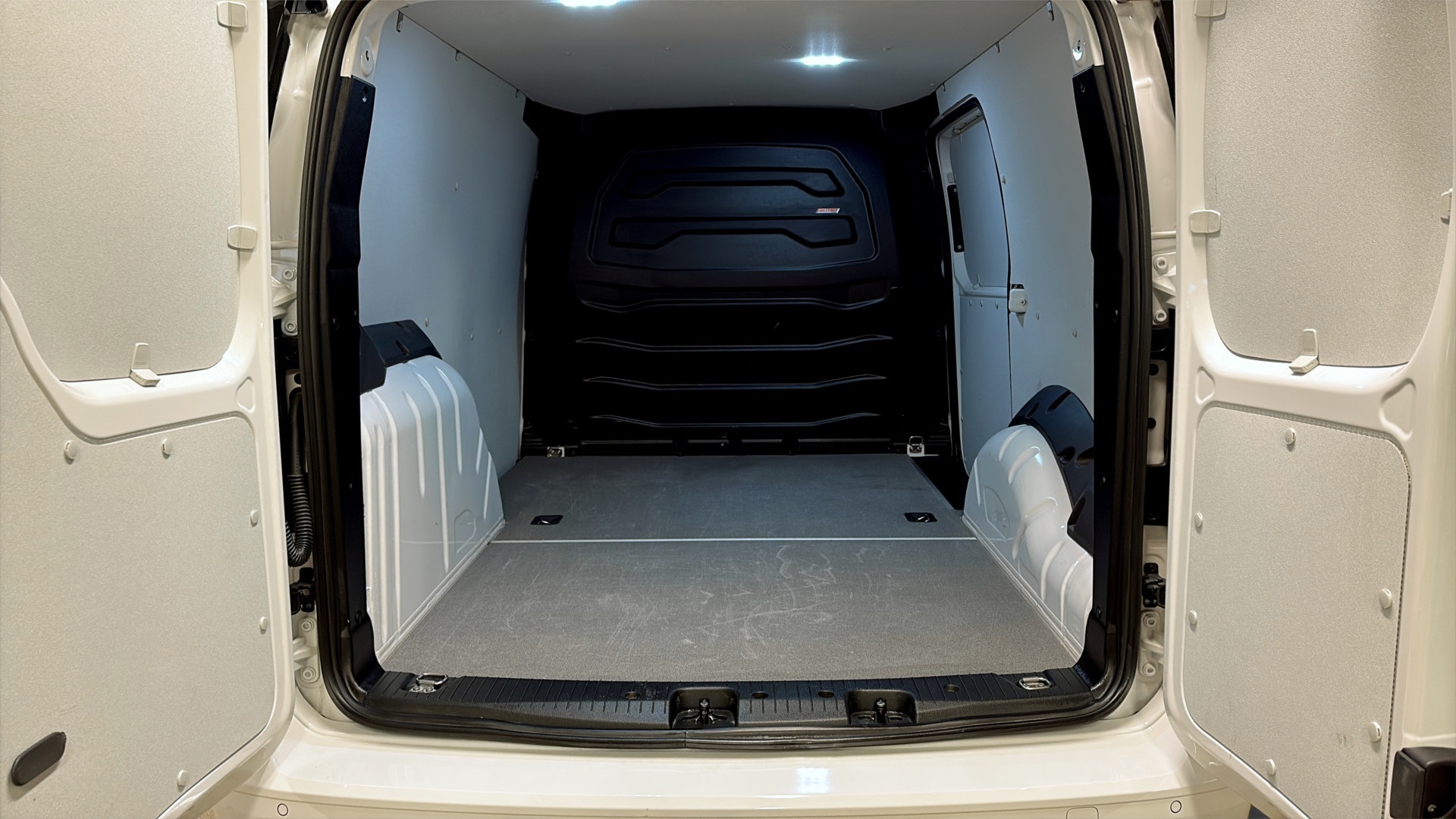 Volkswagen Caddy Cargo TDJ52G