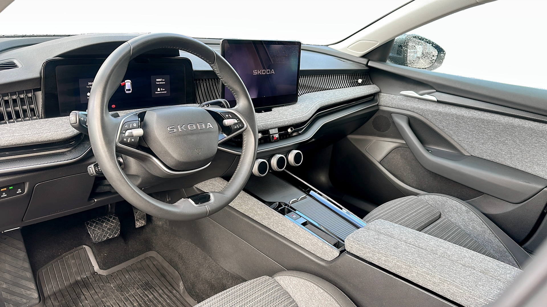Skoda Superb Combi TDL14W