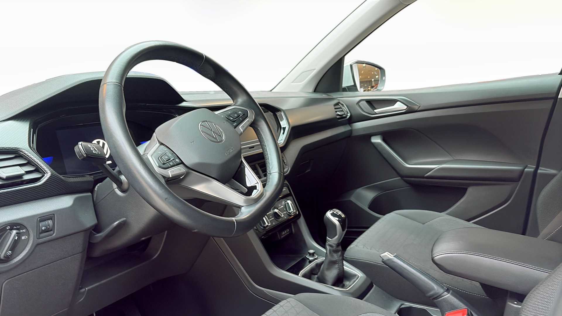 Volkswagen T-Cross TEE78G