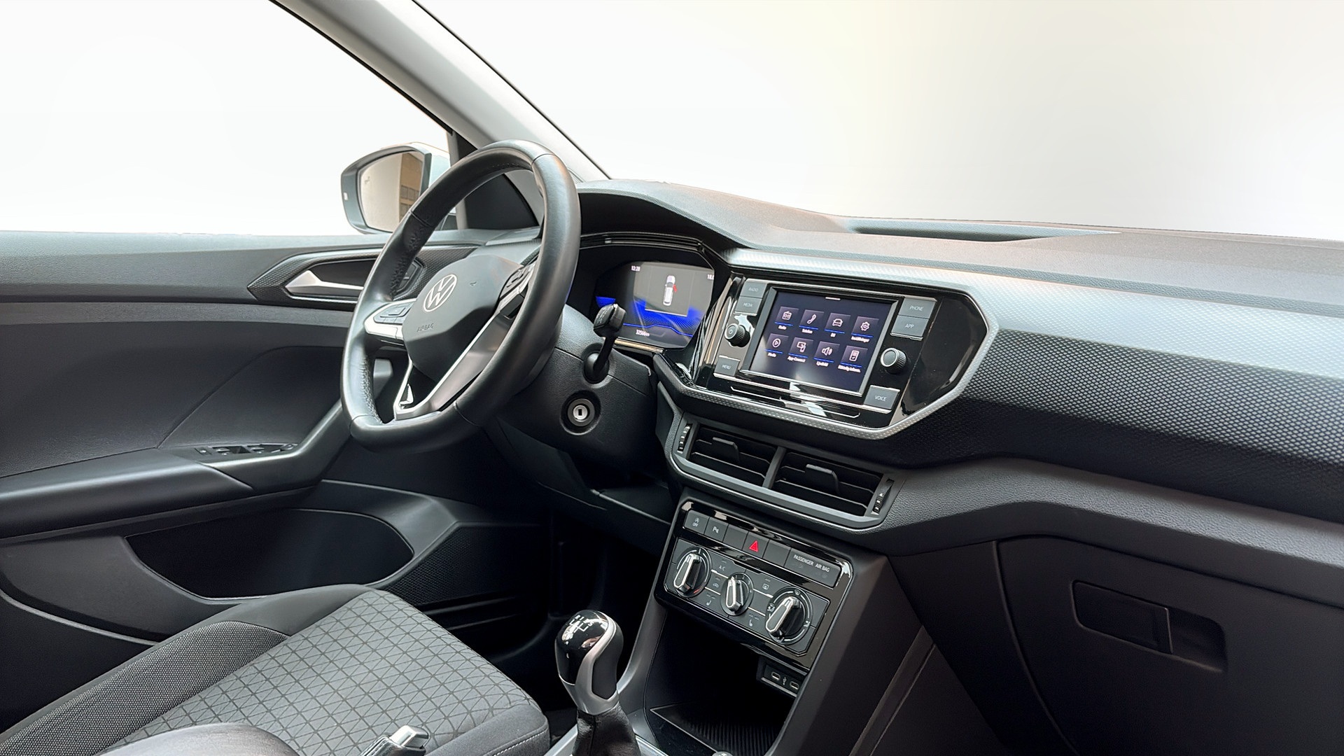 Volkswagen T-Cross TEE78G