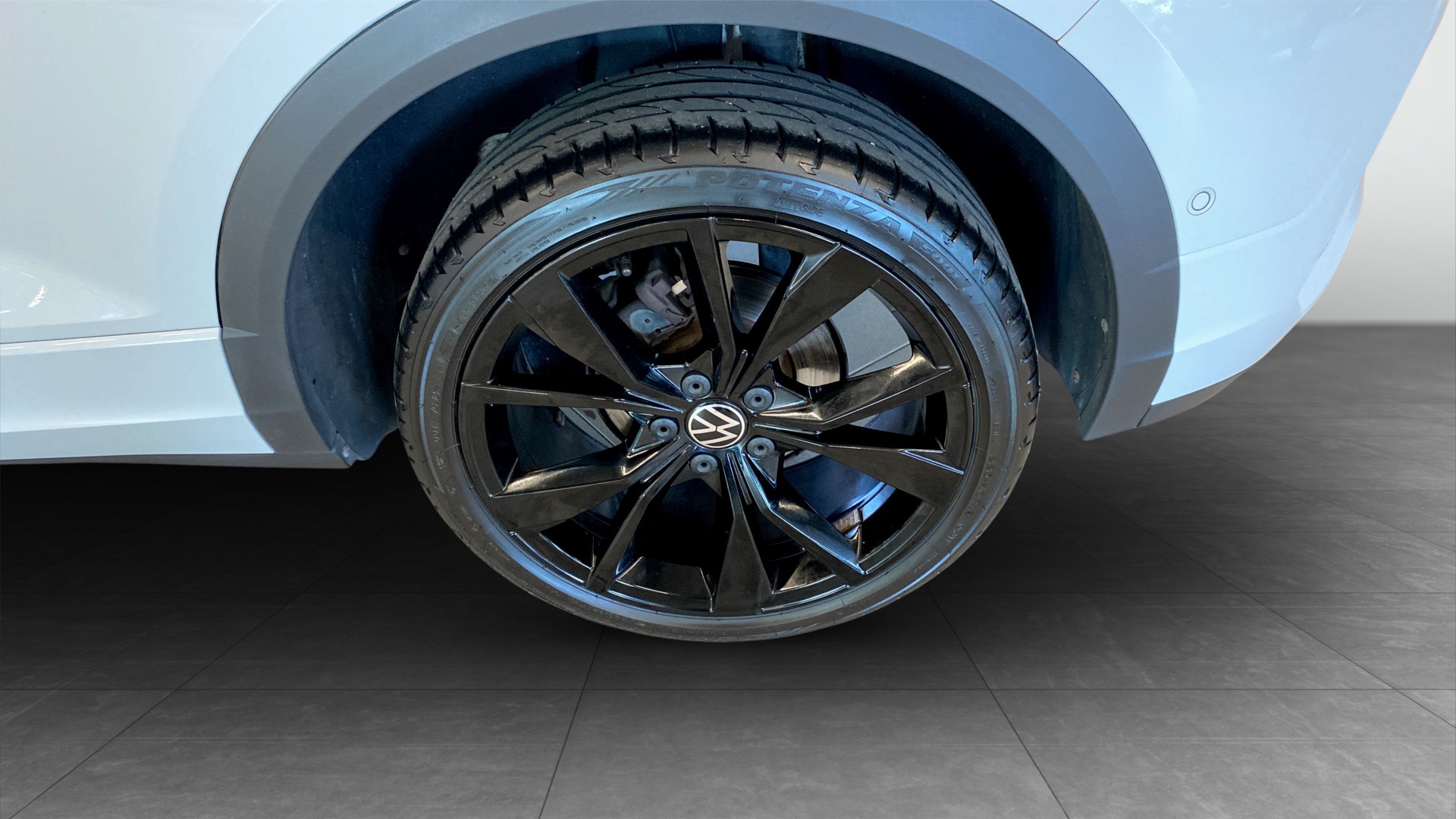 Volkswagen T-Roc TEF04A