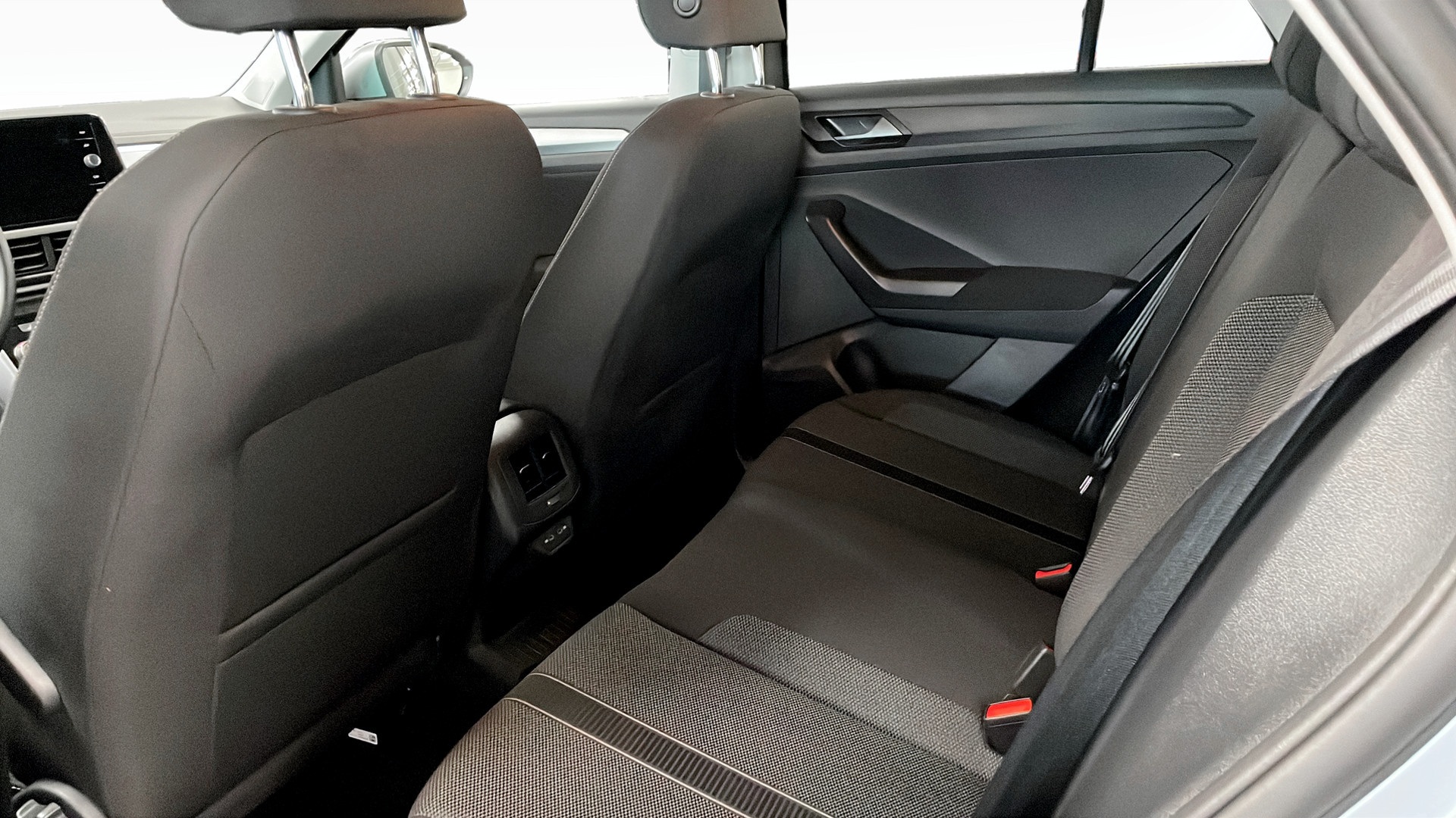 Volkswagen T-Roc TEH80F