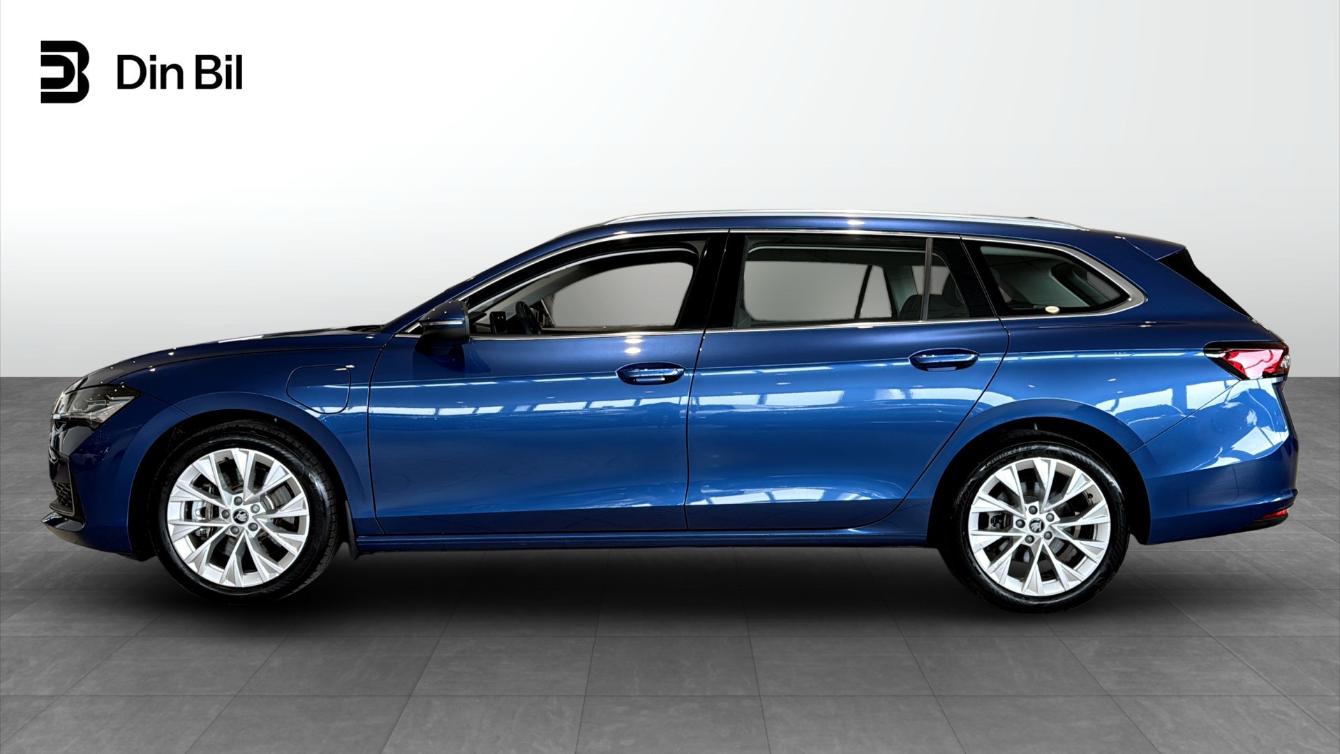 Skoda Superb Combi TEM52P