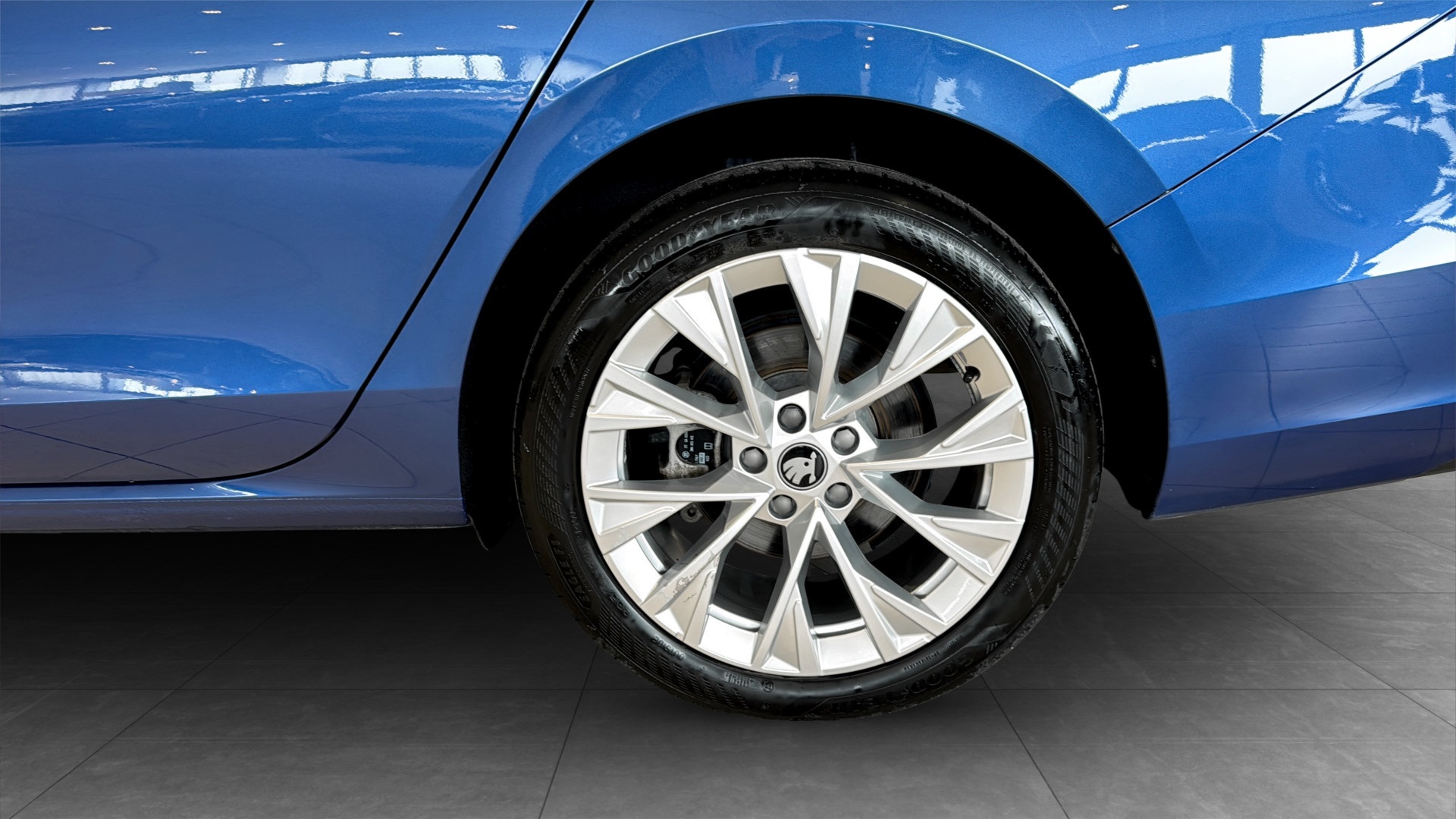 Skoda Superb Combi TEM52P