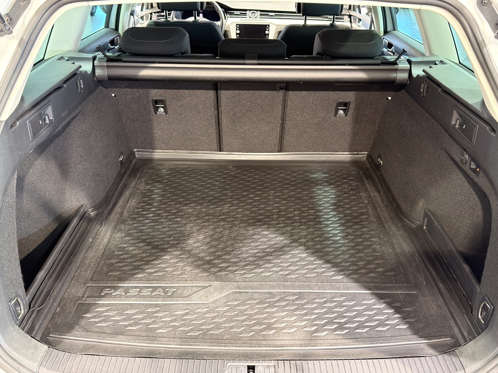 Volkswagen Passat Sportscombi TGC801