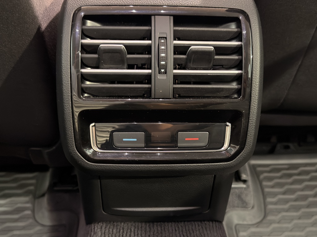 Volkswagen Passat Sportscombi TGC801