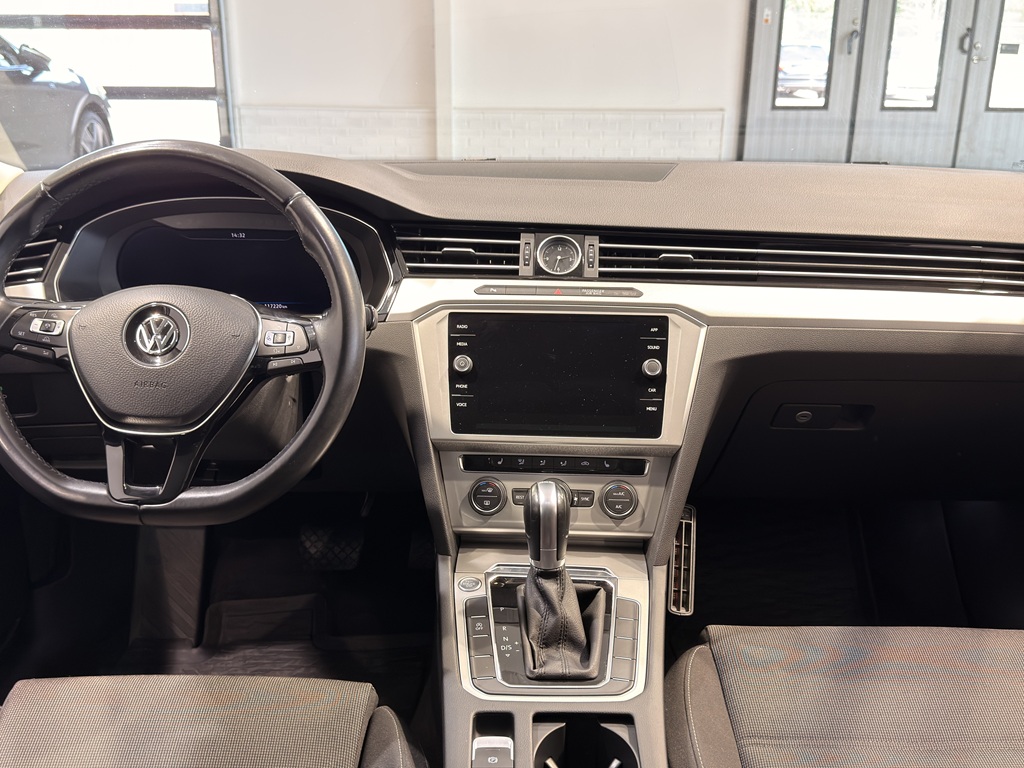 Volkswagen Passat Sportscombi TGC801