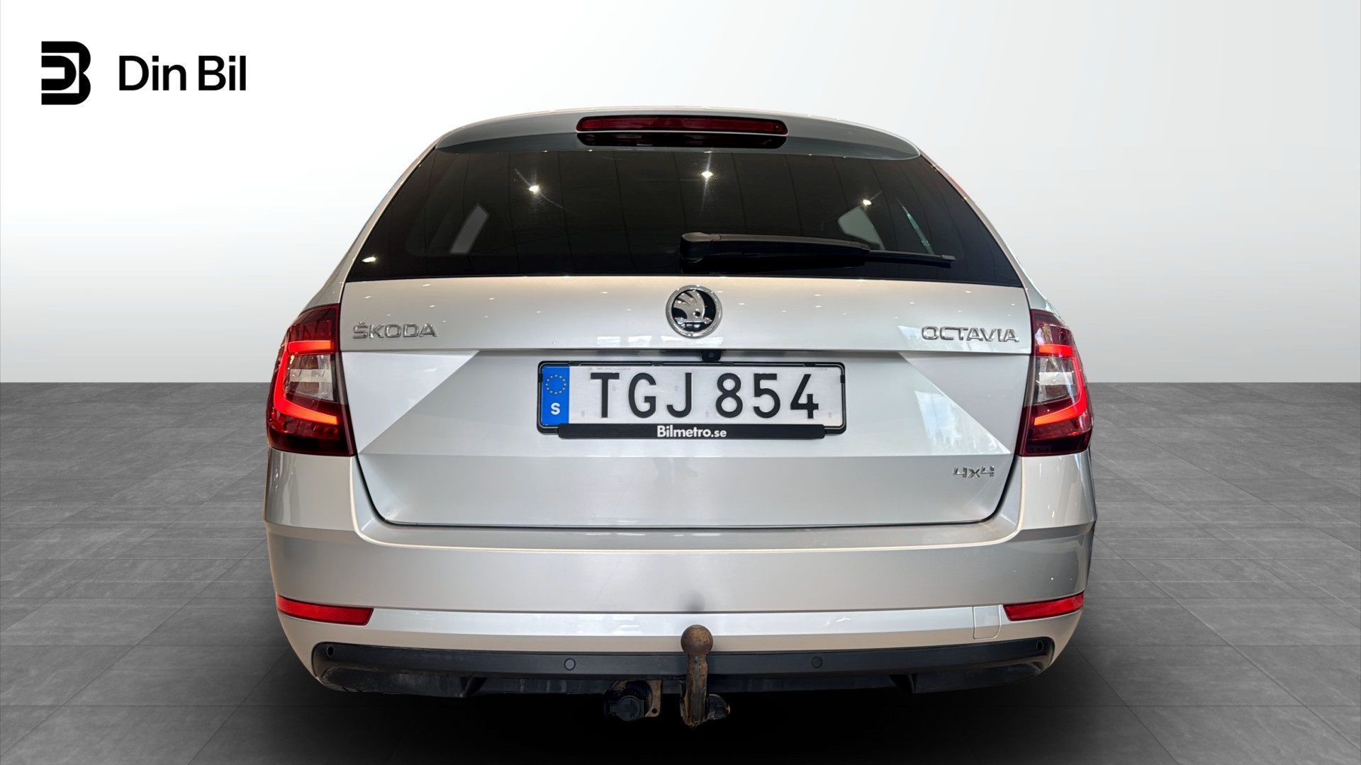 Skoda Octavia TGJ854