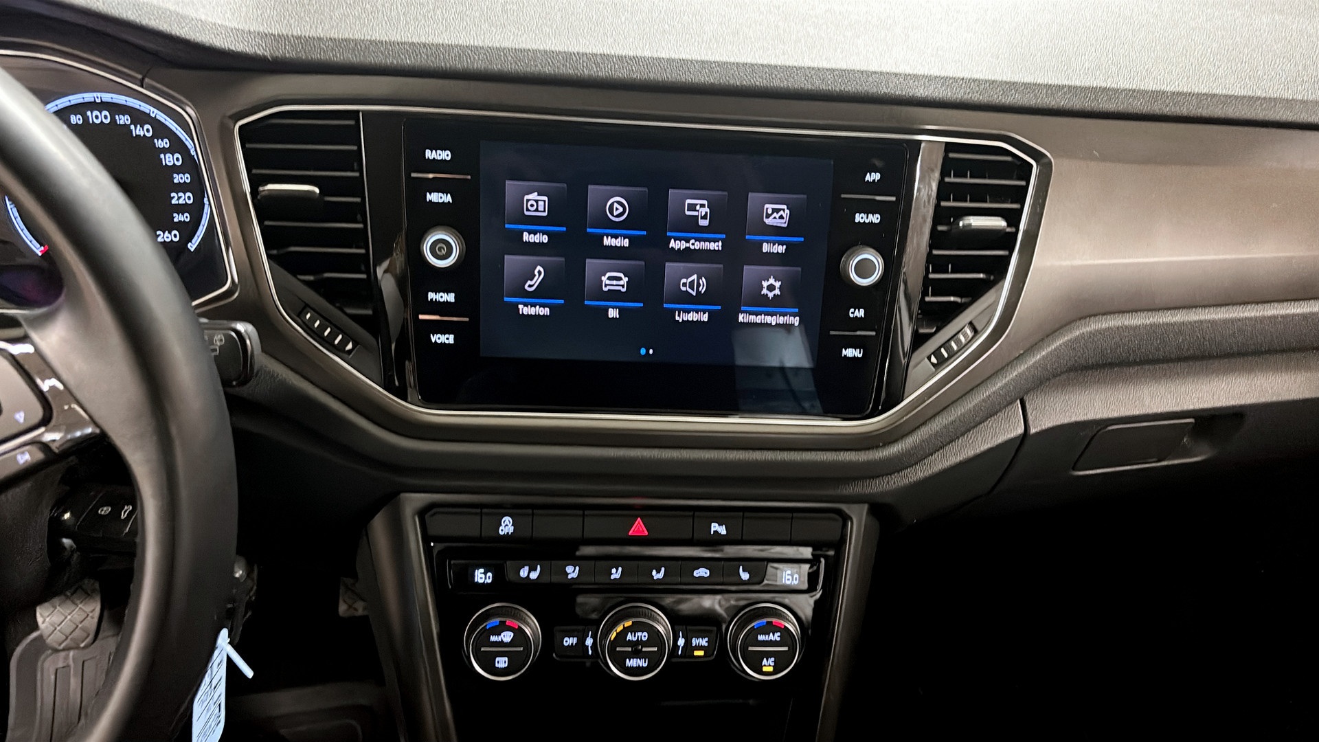 Volkswagen T-Roc TGM76Y