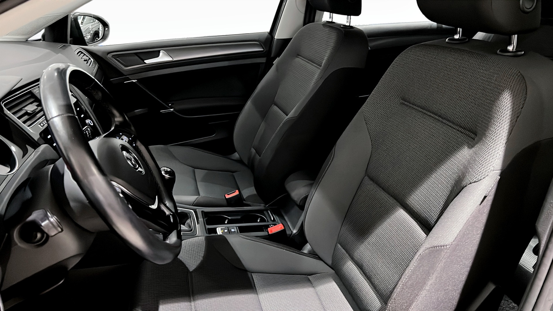 Volkswagen Golf Sportscombi TGN68Y