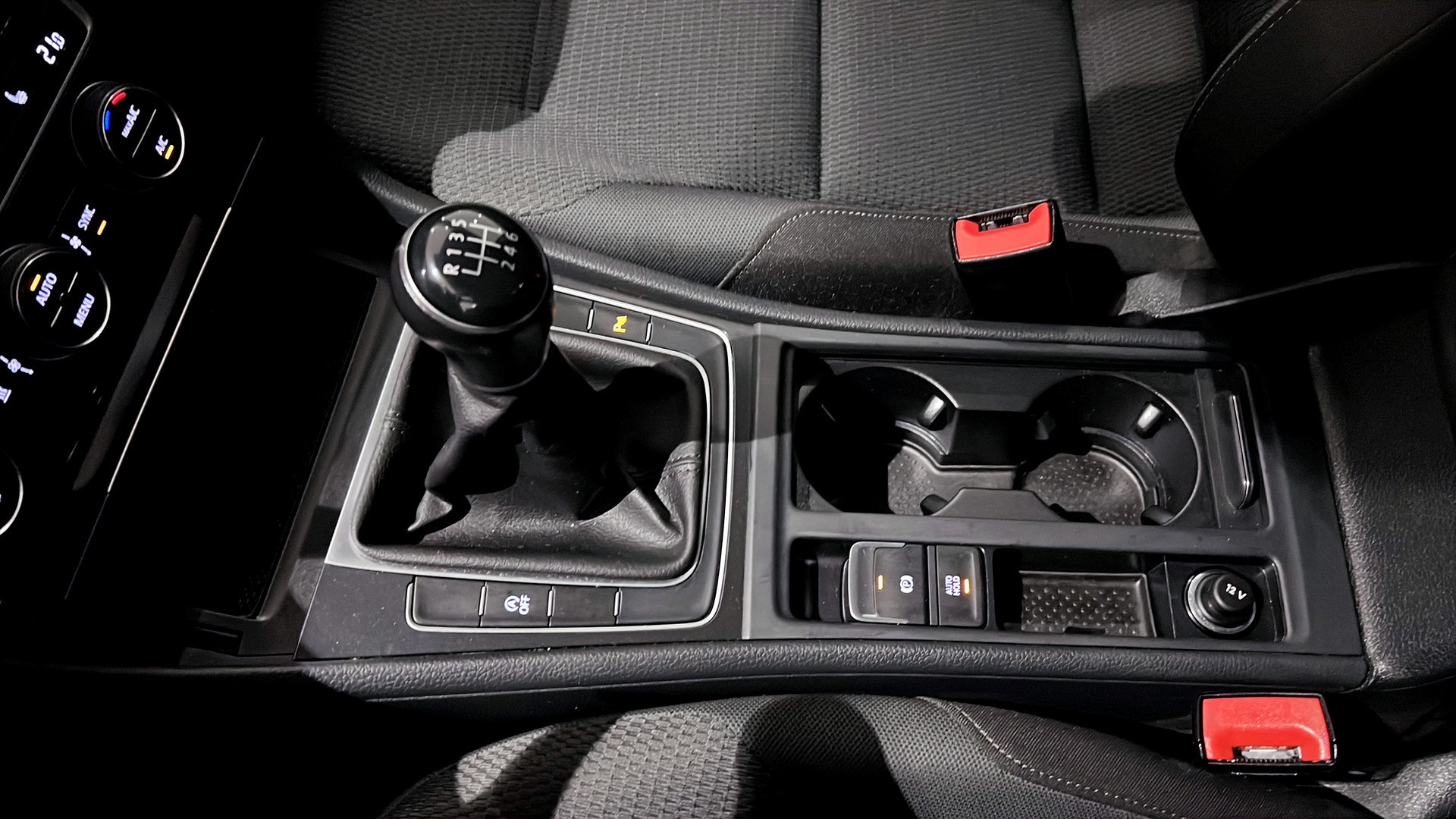 Volkswagen Golf Sportscombi TGN68Y