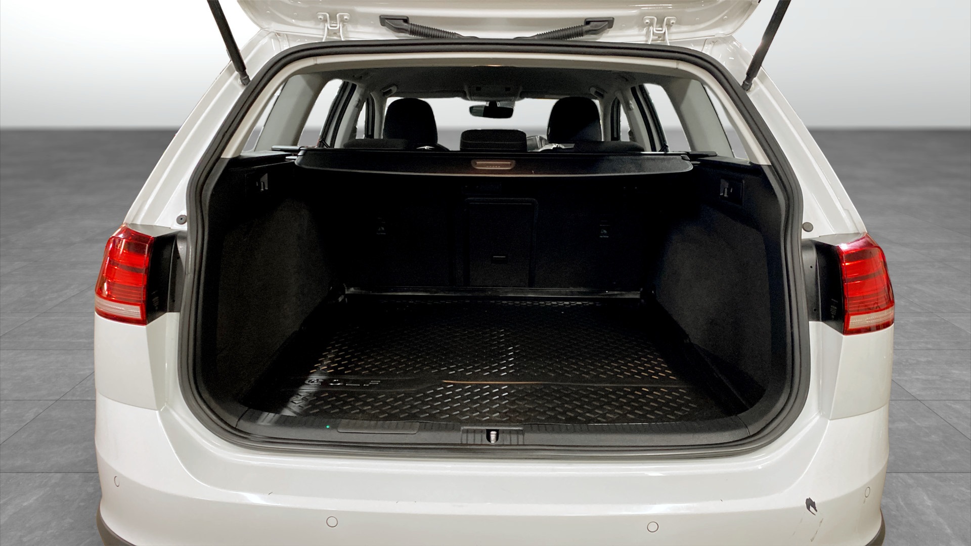 Volkswagen Golf TGZ654