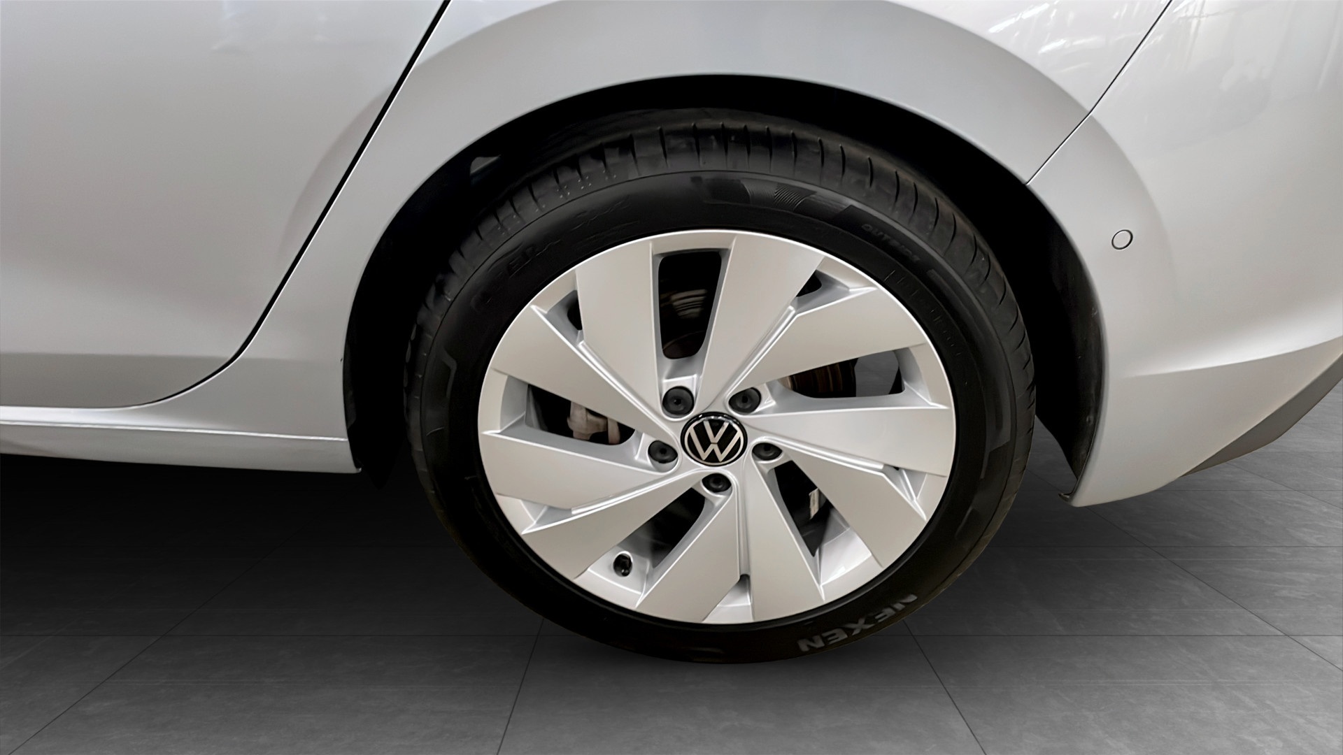 Volkswagen Golf THF88U