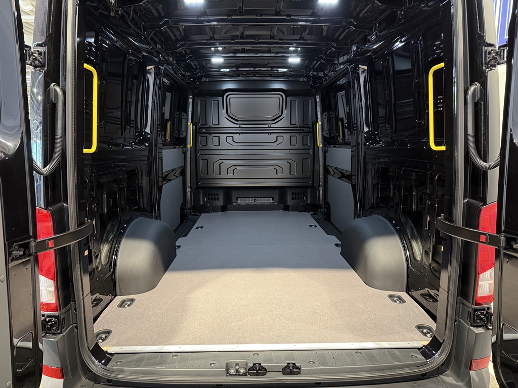 Volkswagen Crafter Skåp kort hjulbas THM79S