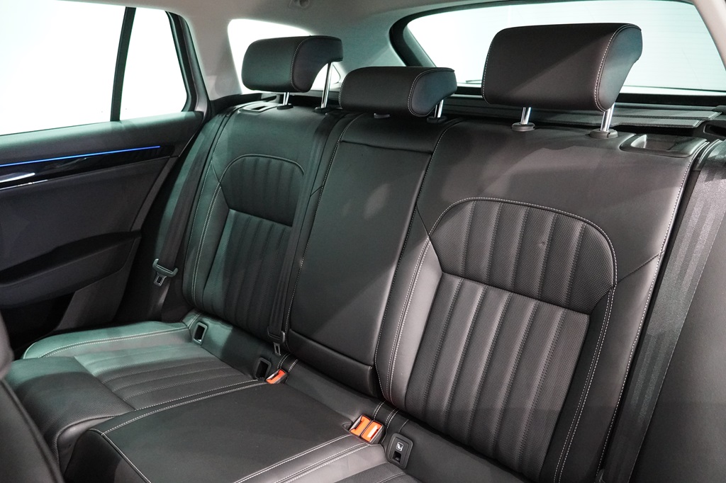 Skoda Superb TJA16B