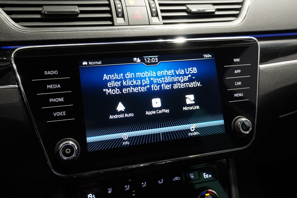 Skoda Superb TJA16B