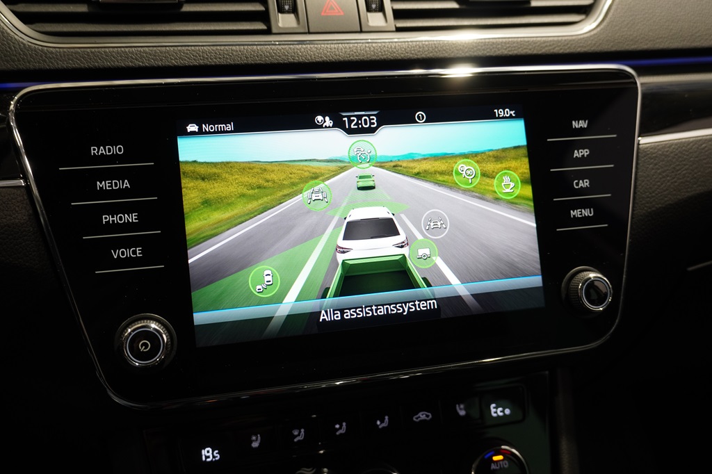 Skoda Superb TJA16B