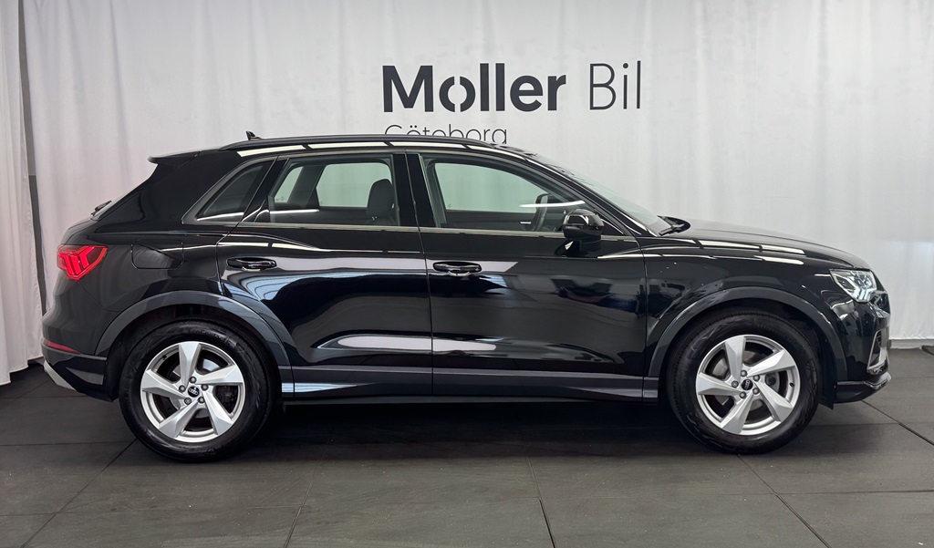 Audi Q3 TJB46B