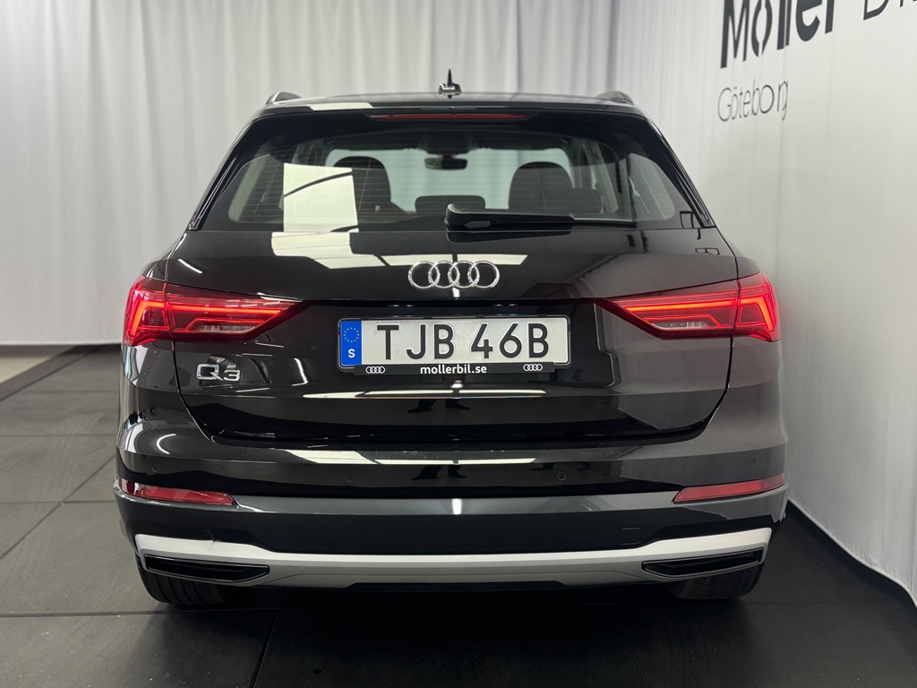 Audi Q3 TJB46B