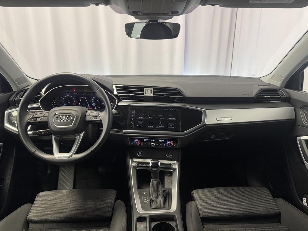 Audi Q3 TJB46B
