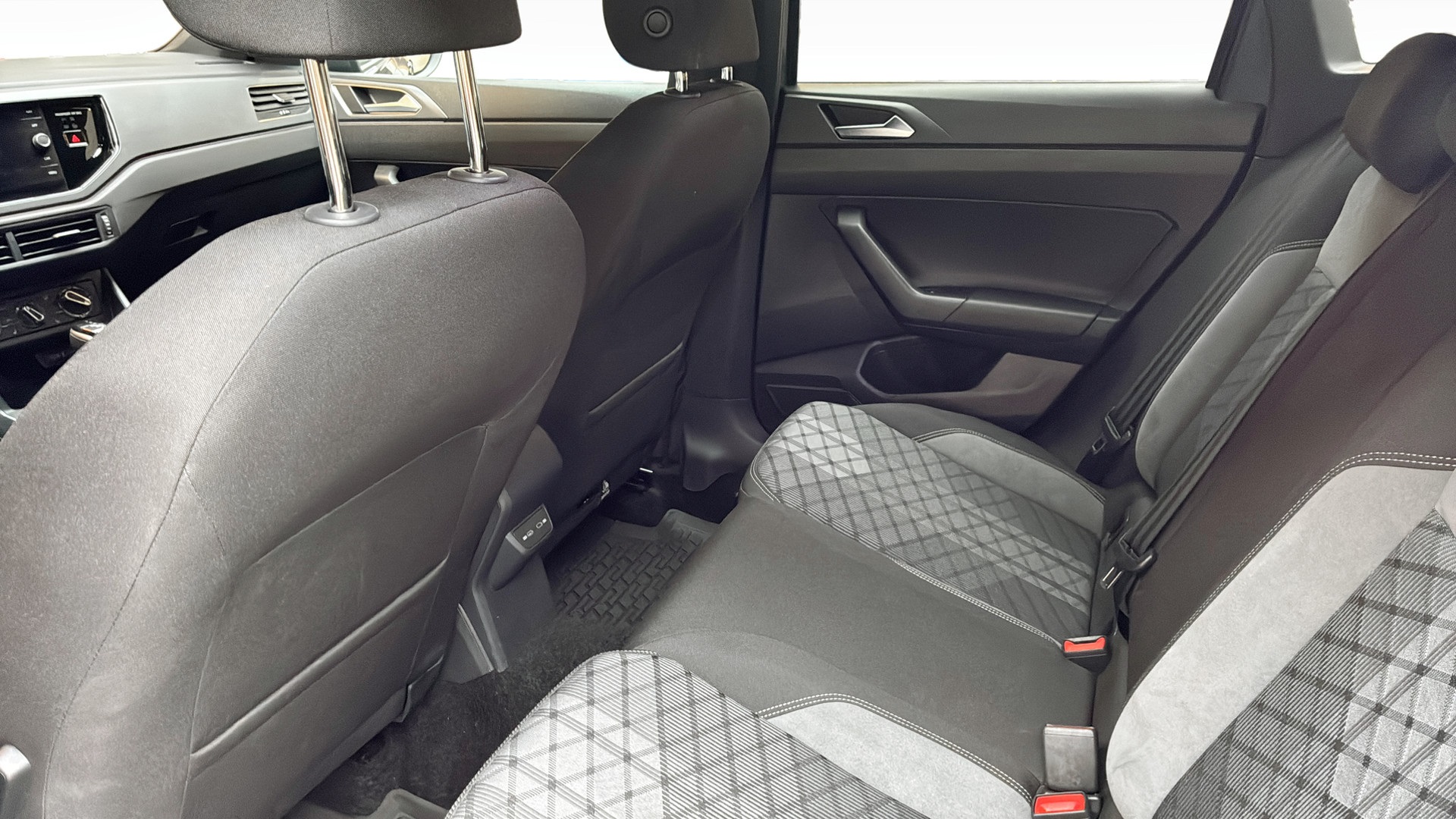 Volkswagen Taigo TJJ11F