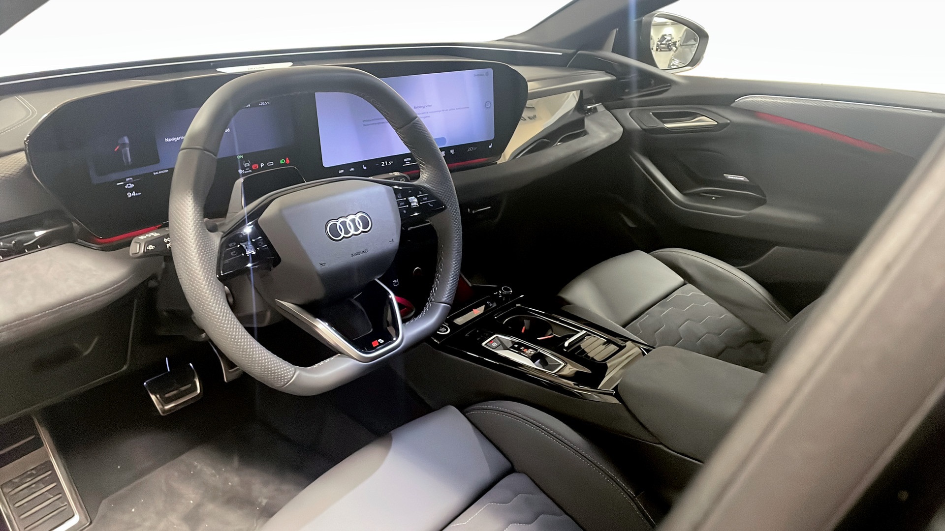 Audi A6 Avant e-tron TLJ11U