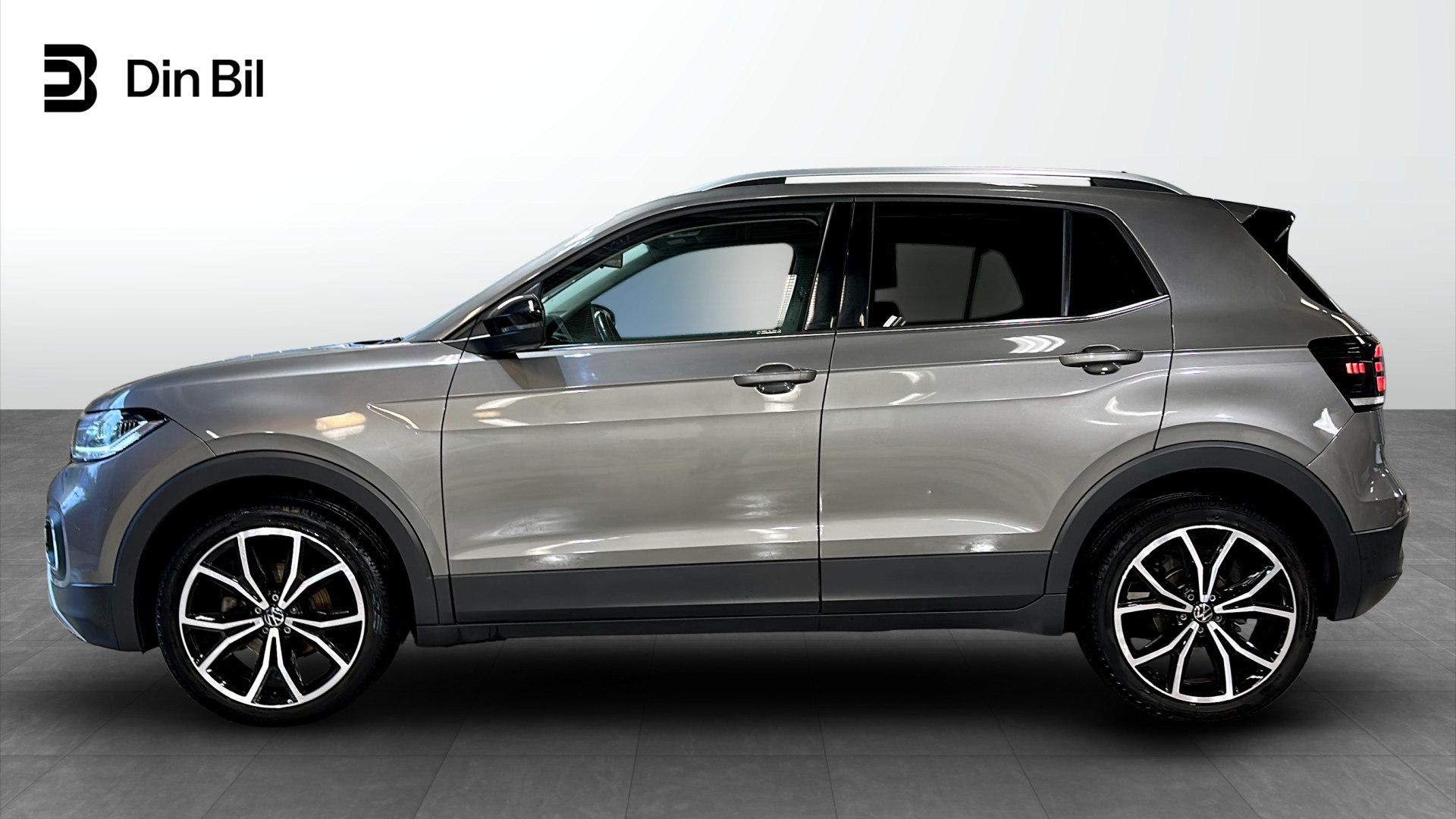 Volkswagen T-Cross TLZ06U