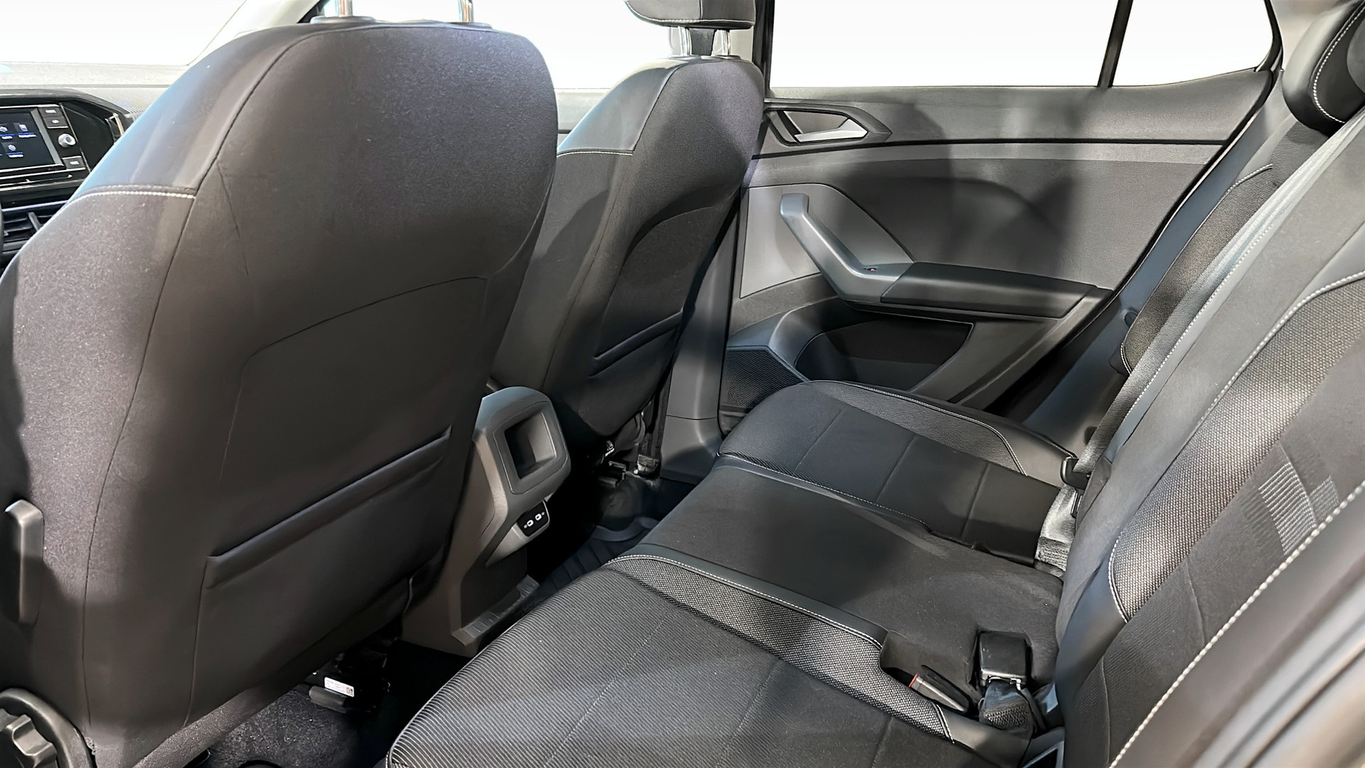 Volkswagen T-Cross TLZ06U