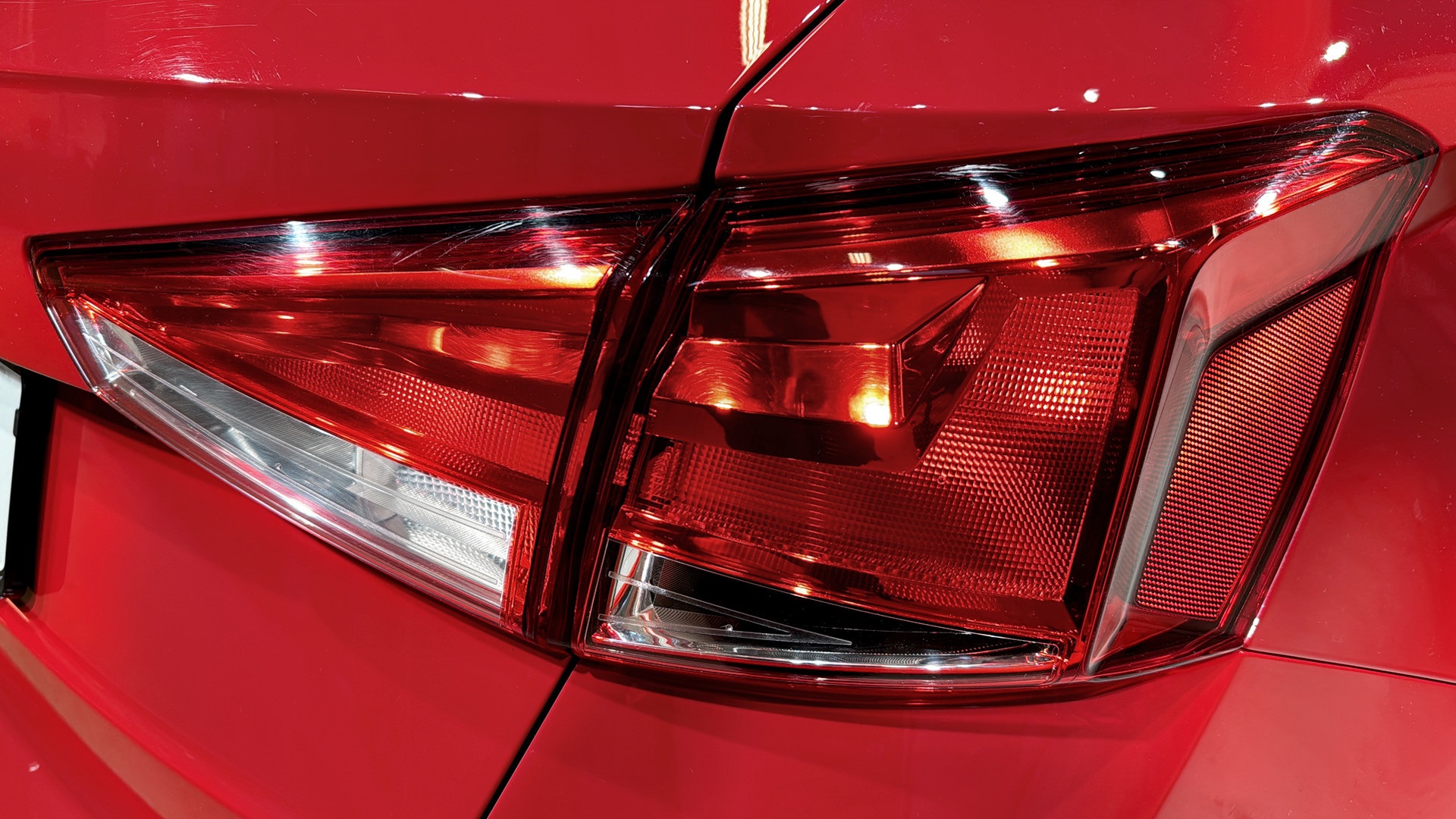 SEAT Arona TMD69C