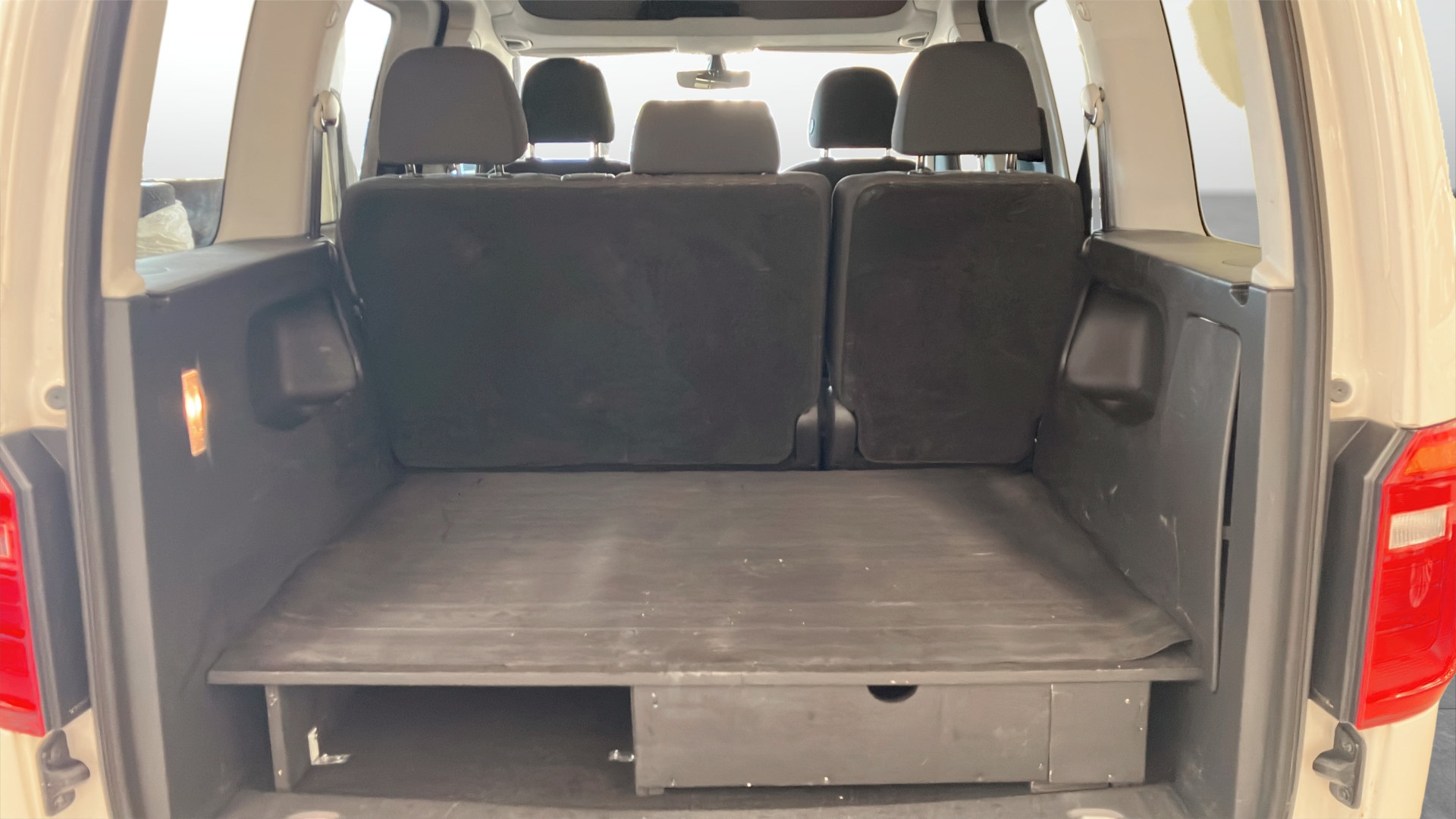 Volkswagen Caddy TME66G