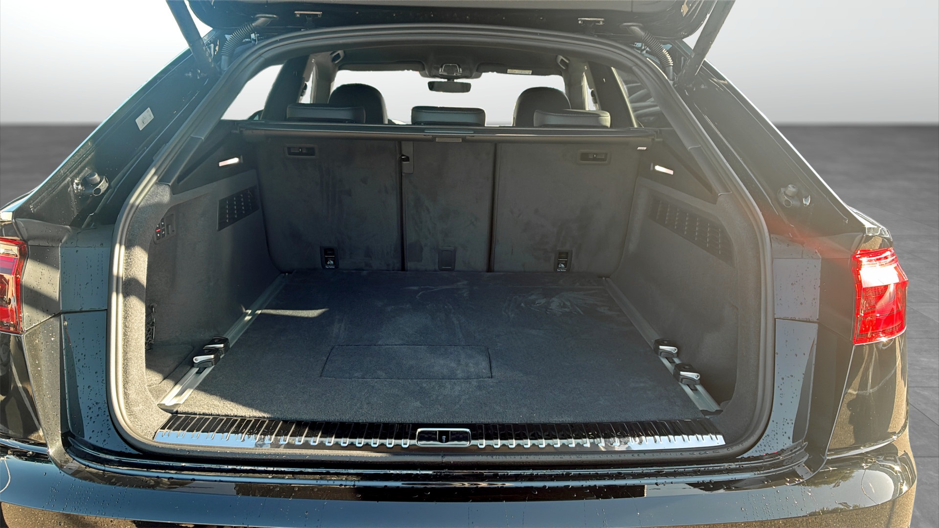 Audi Q8 TMP99S