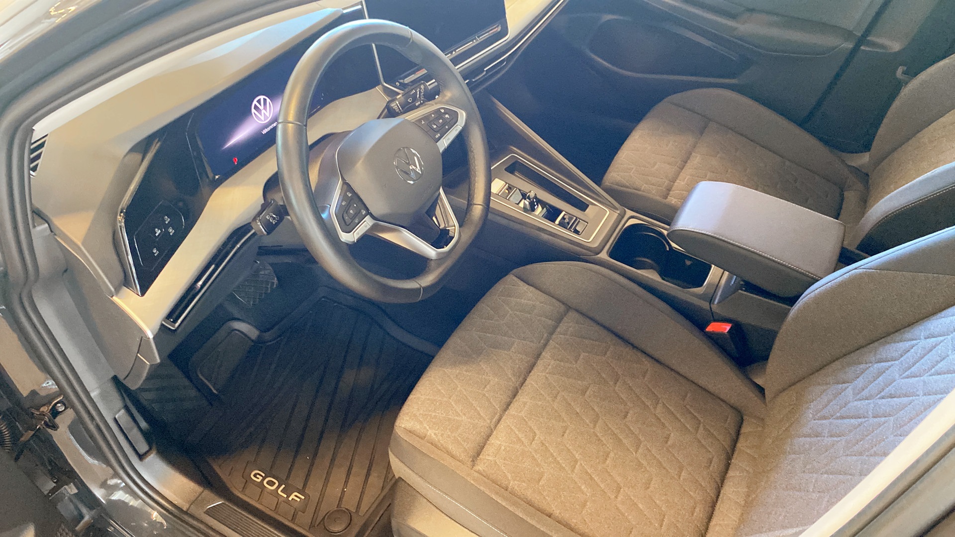 Volkswagen Golf Sportscombi TNH99J