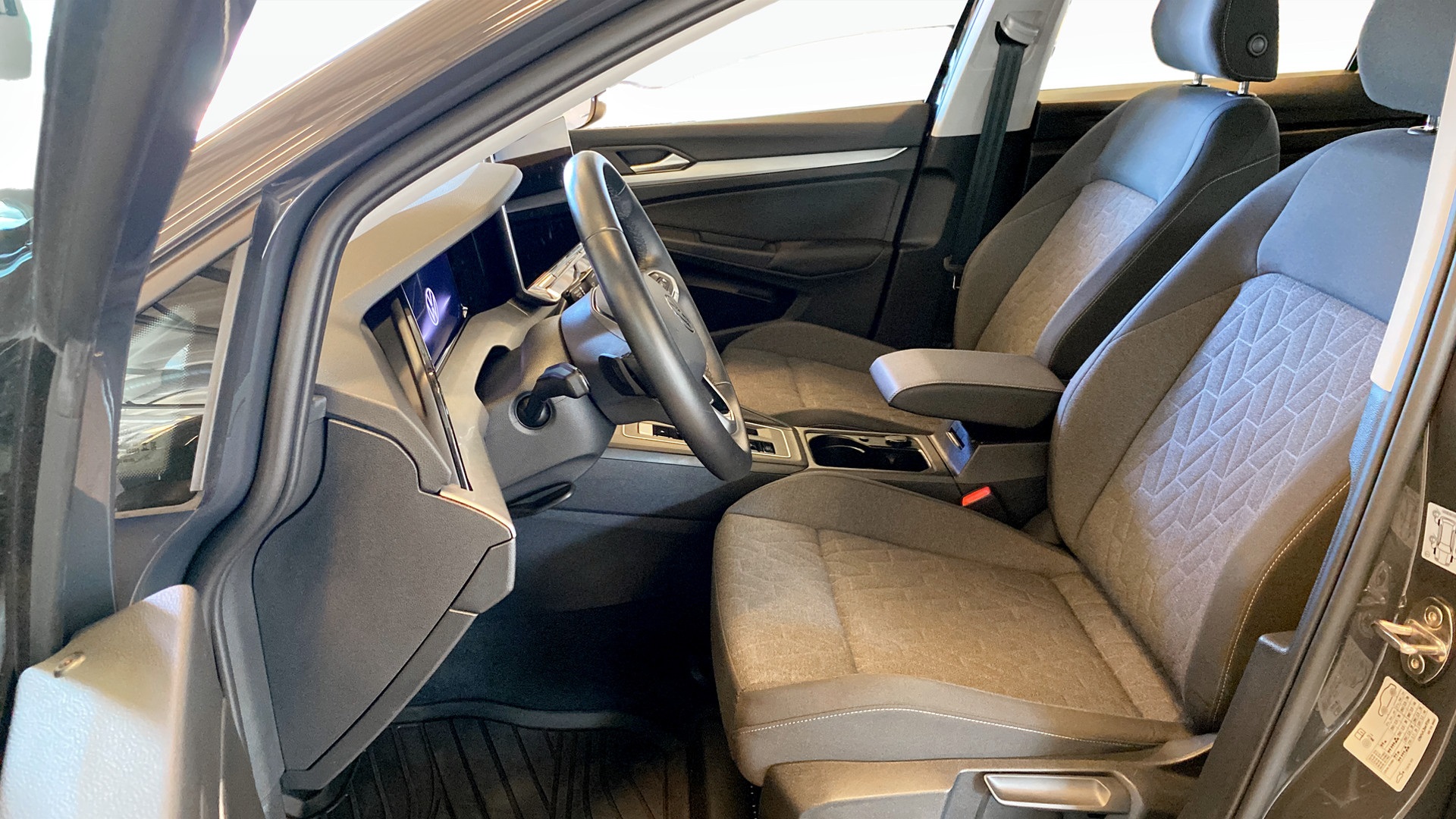 Volkswagen Golf Sportscombi TNH99J