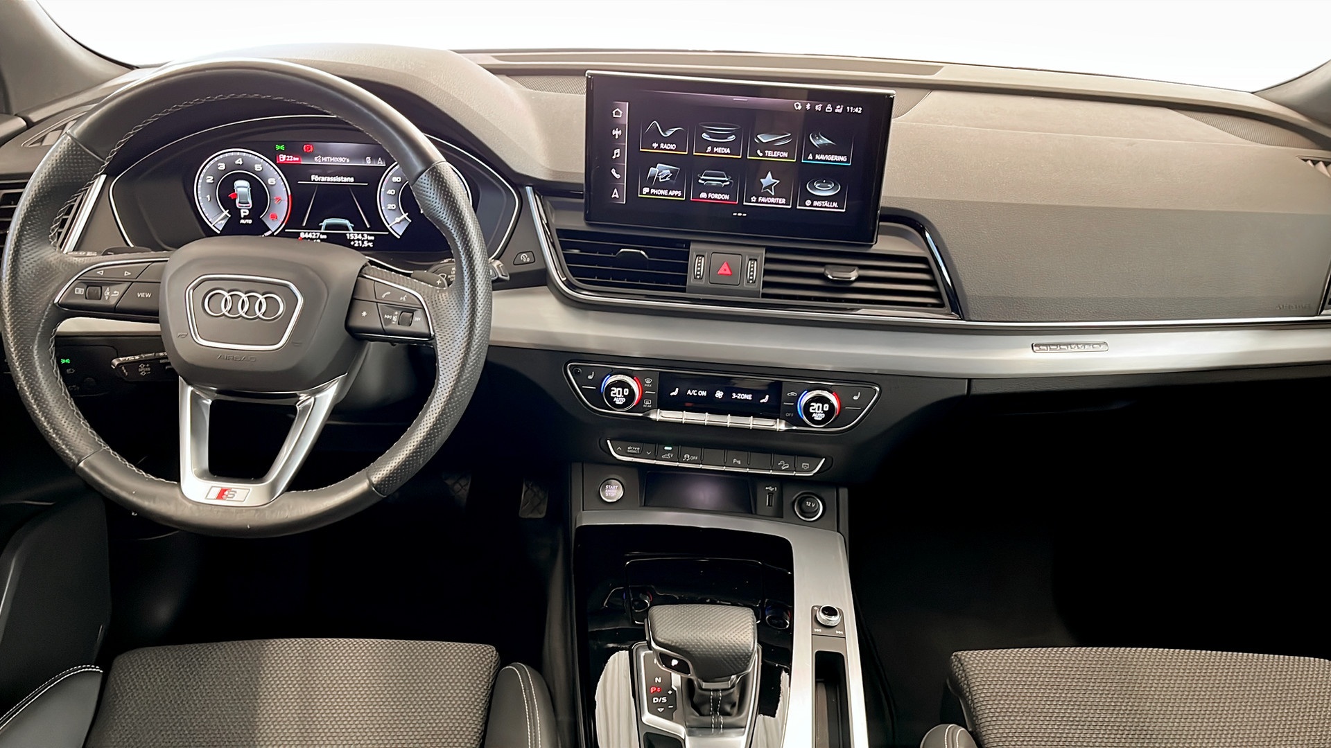 Audi Q5 Sportback TRA42M
