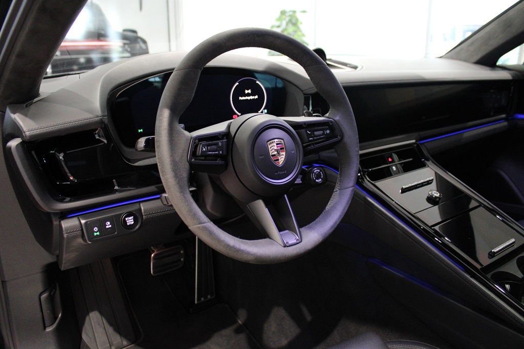 Porsche Panamera TRA81P