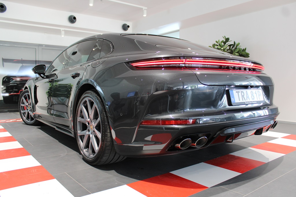 Porsche Panamera TRA81P
