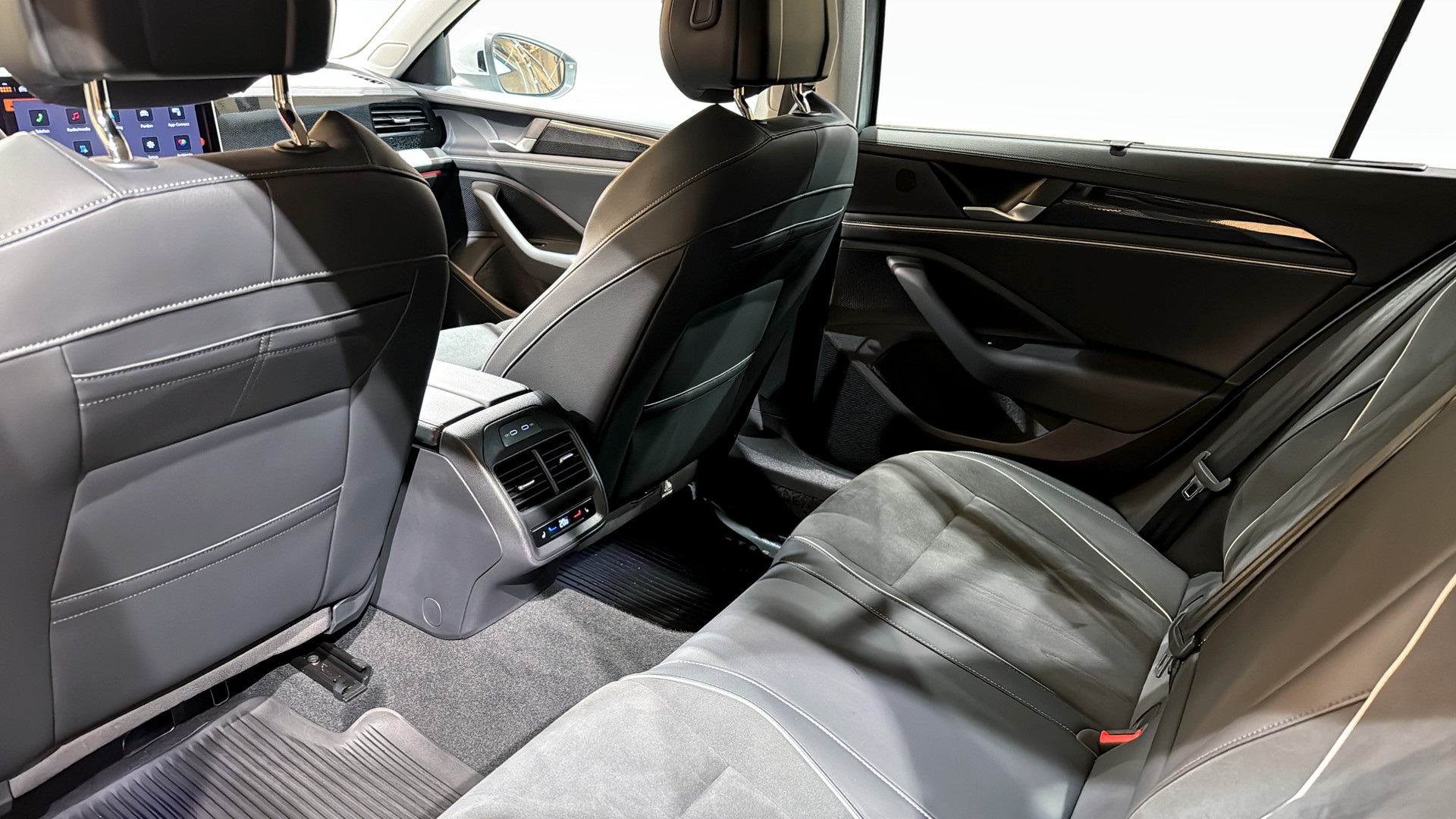 Volkswagen Passat TRB23S