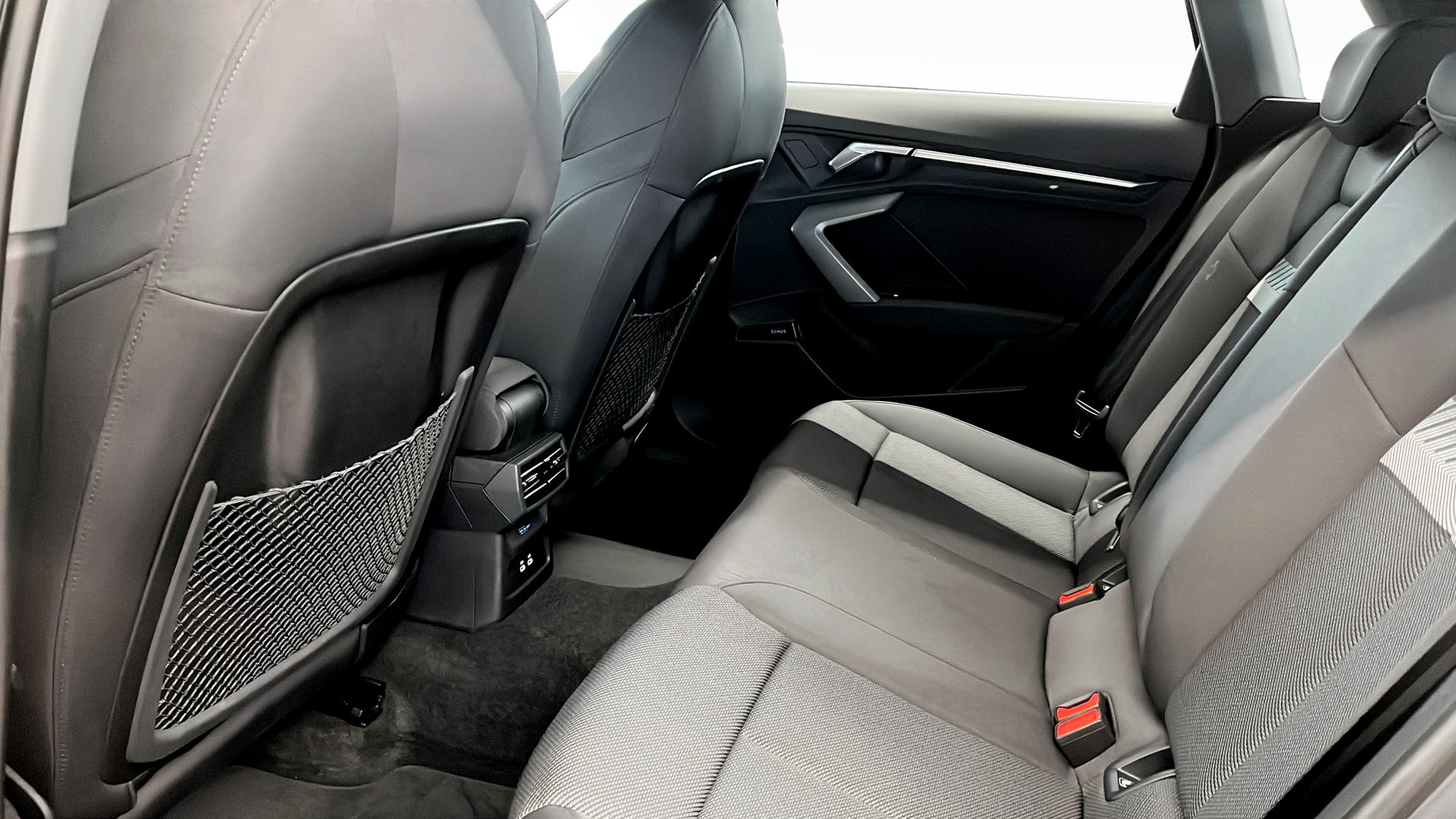 Audi A3 Sportback TRB28U