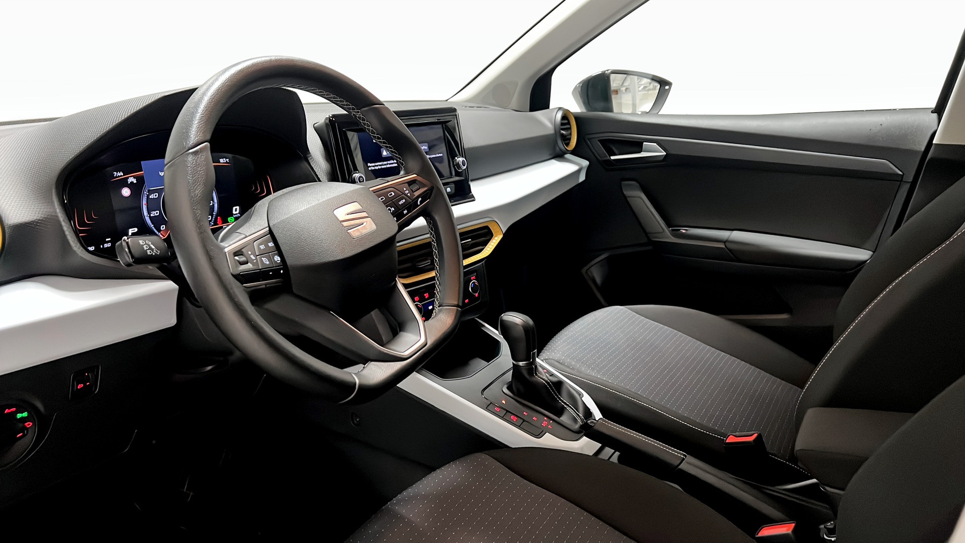 SEAT Arona TRL79S