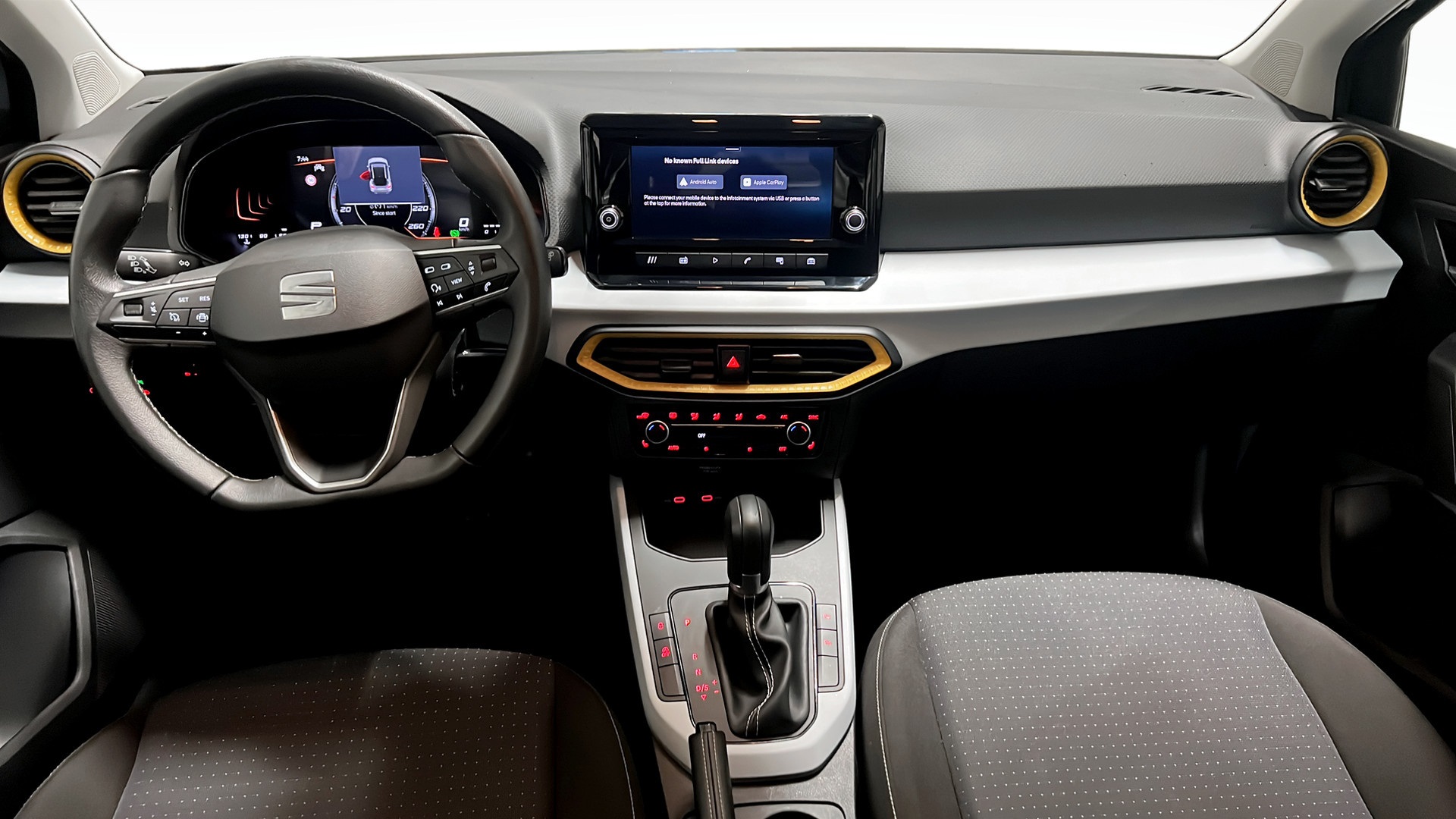 SEAT Arona TRL79S