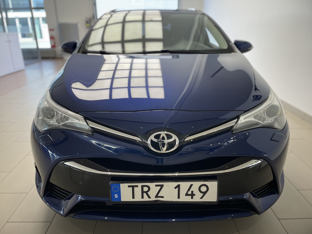 Toyota Avensis TRZ149
