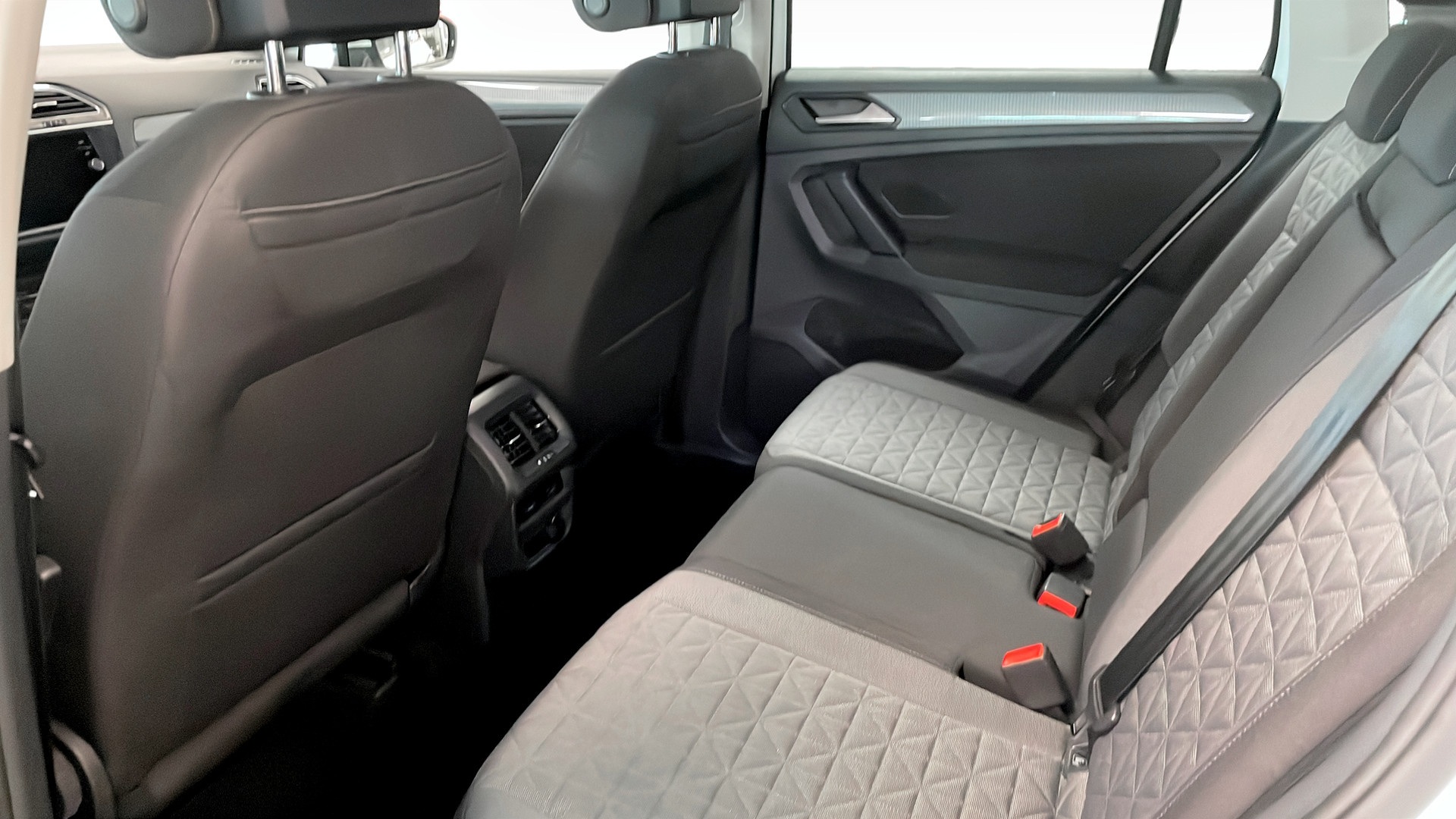 Volkswagen Tiguan TSE37P